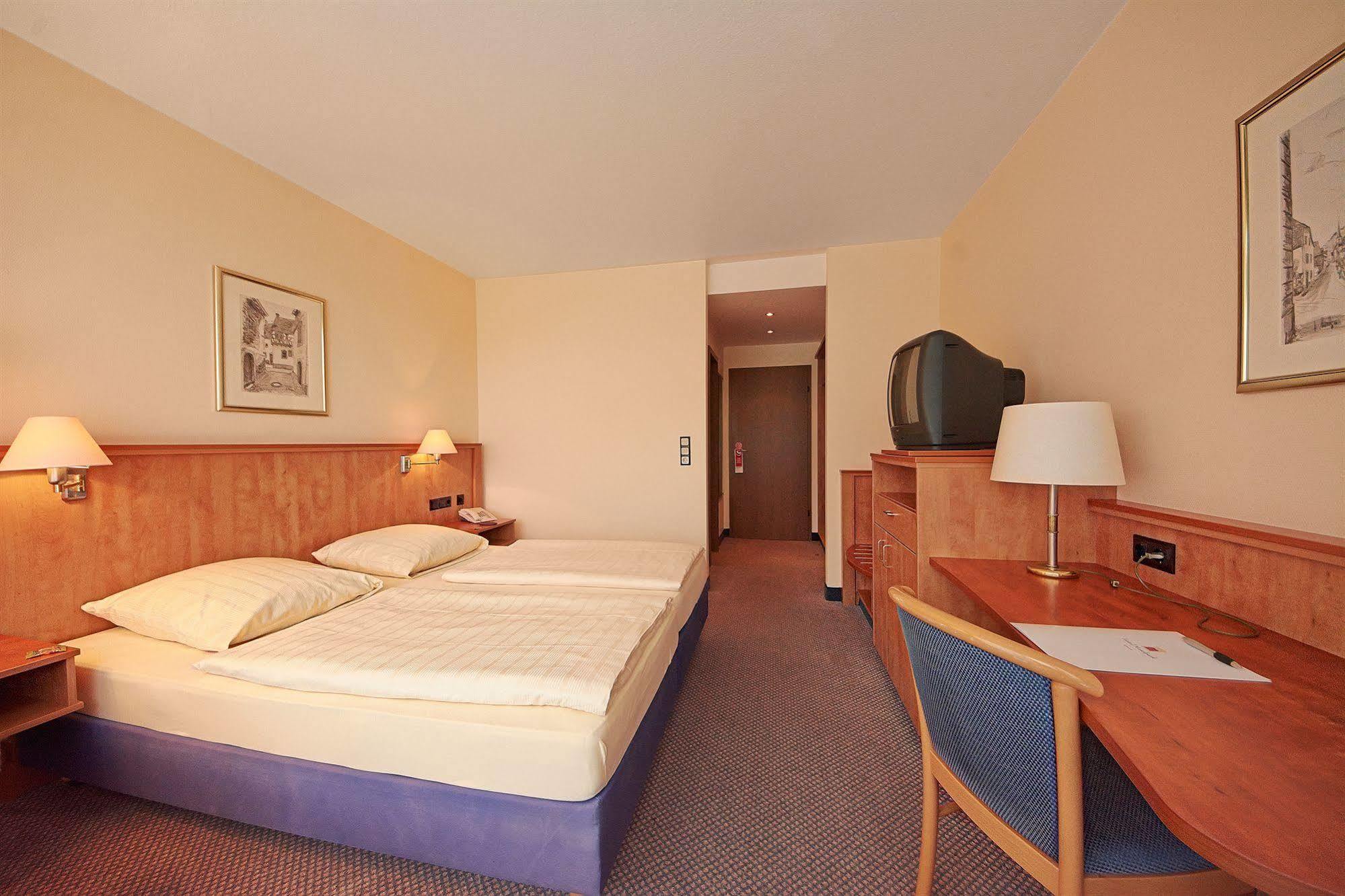 Hotel Moselpark Бернкастел-Кюс Екстериор снимка